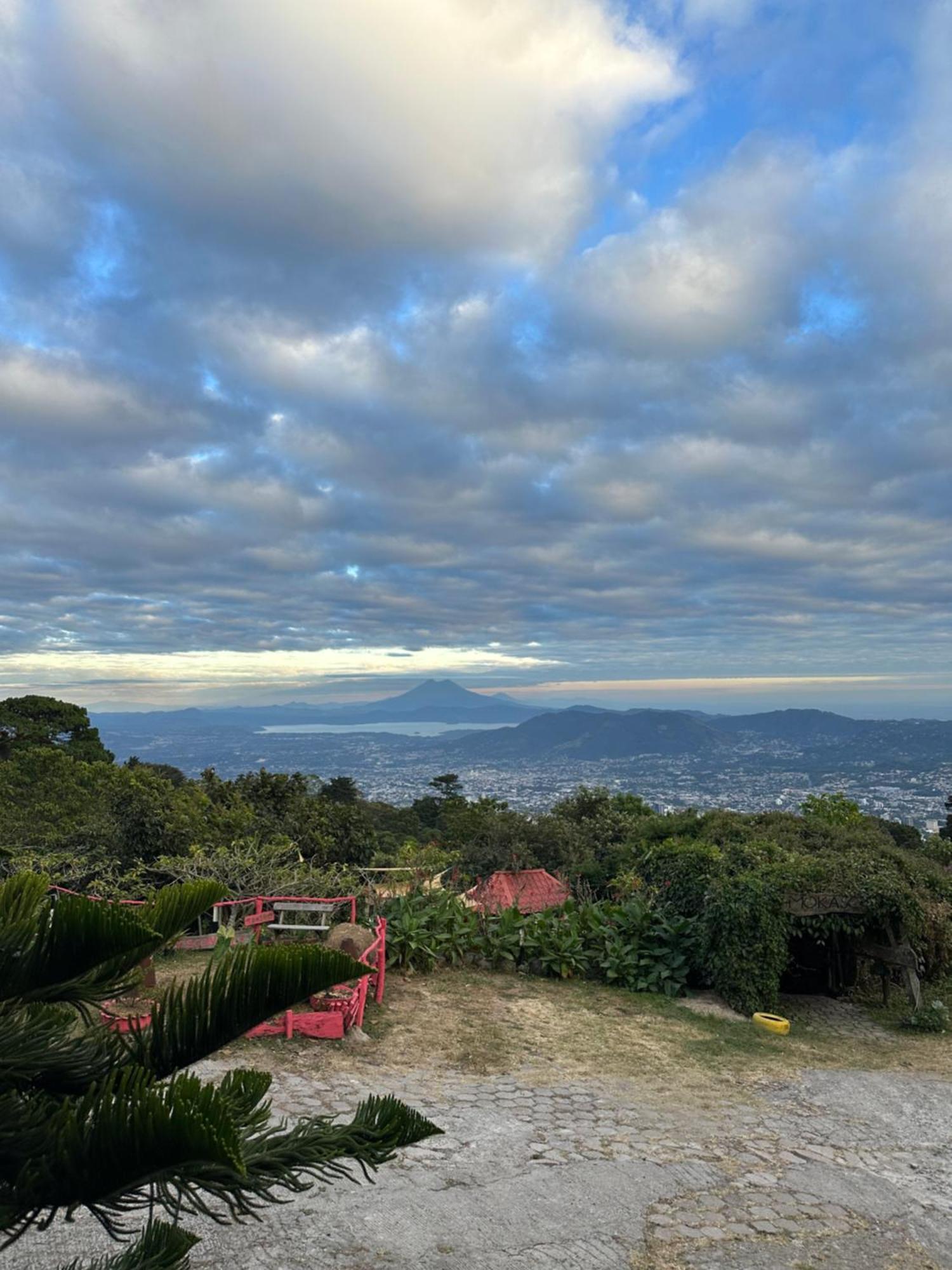 Cabanitas Hotel San Salvador